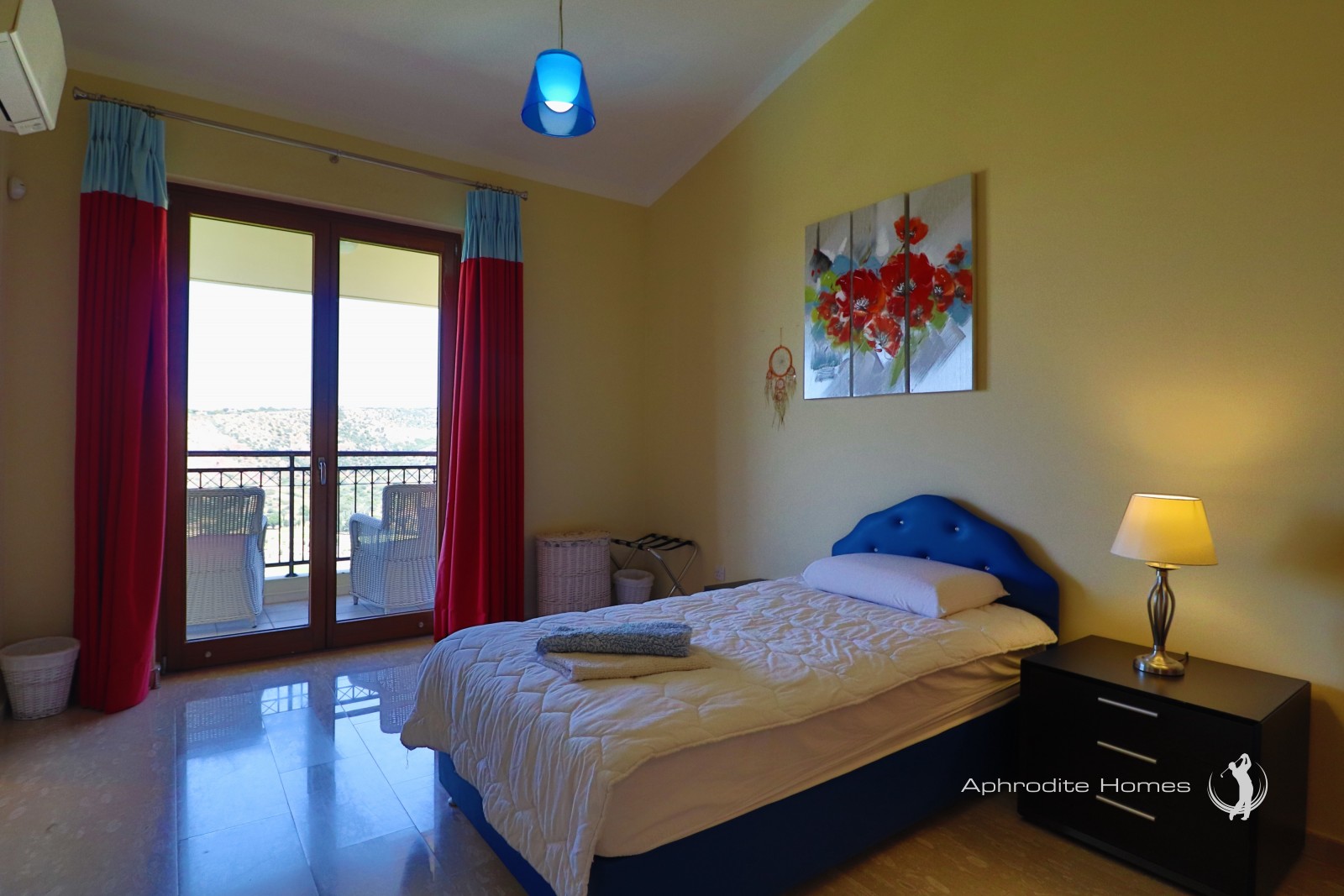 Villa For Sale  in  Aphrodite Hills