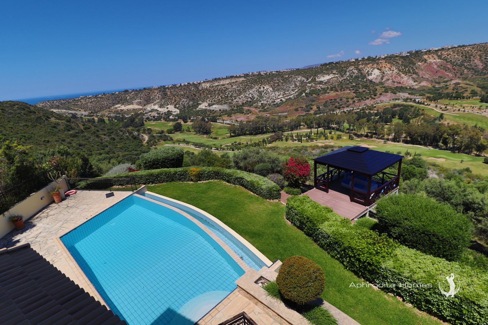 Villa For Sale  in  Aphrodite Hills