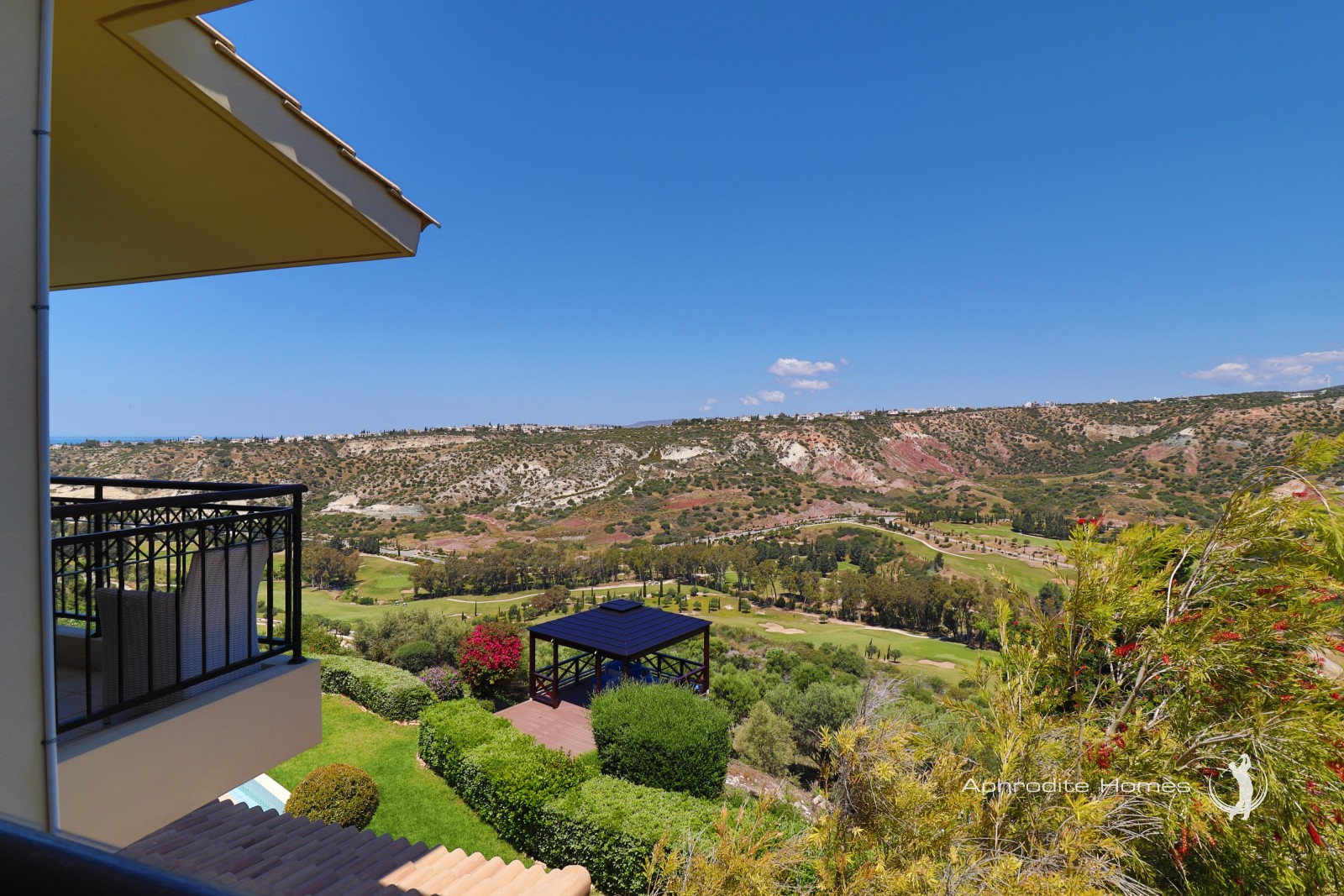 Villa For Sale  in  Aphrodite Hills