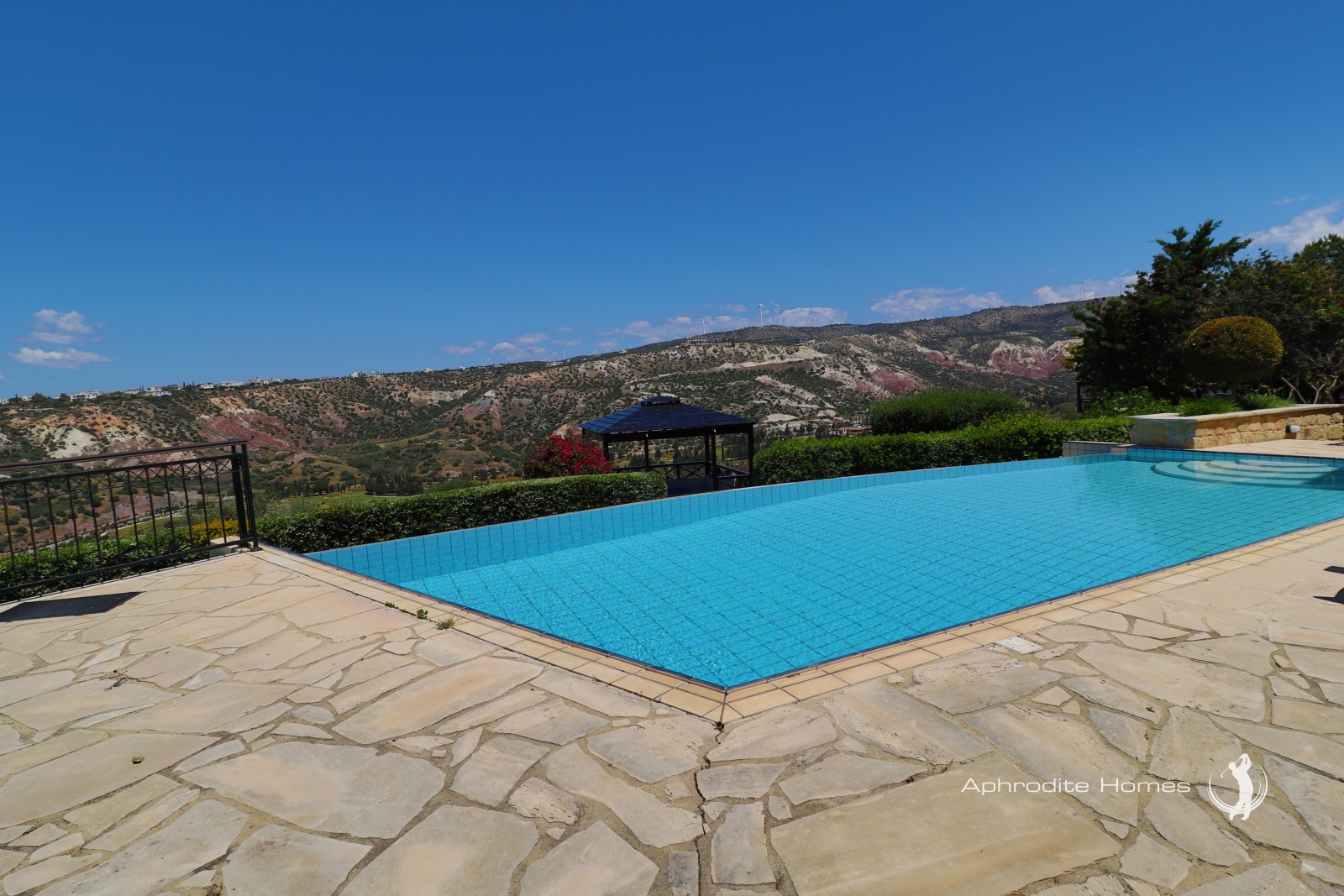 Villa For Sale  in  Aphrodite Hills