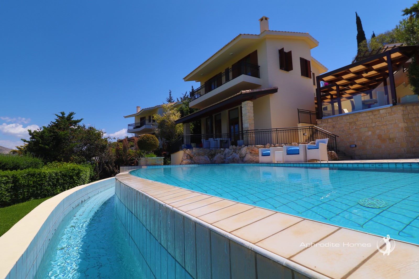 Villa For Sale  in  Aphrodite Hills