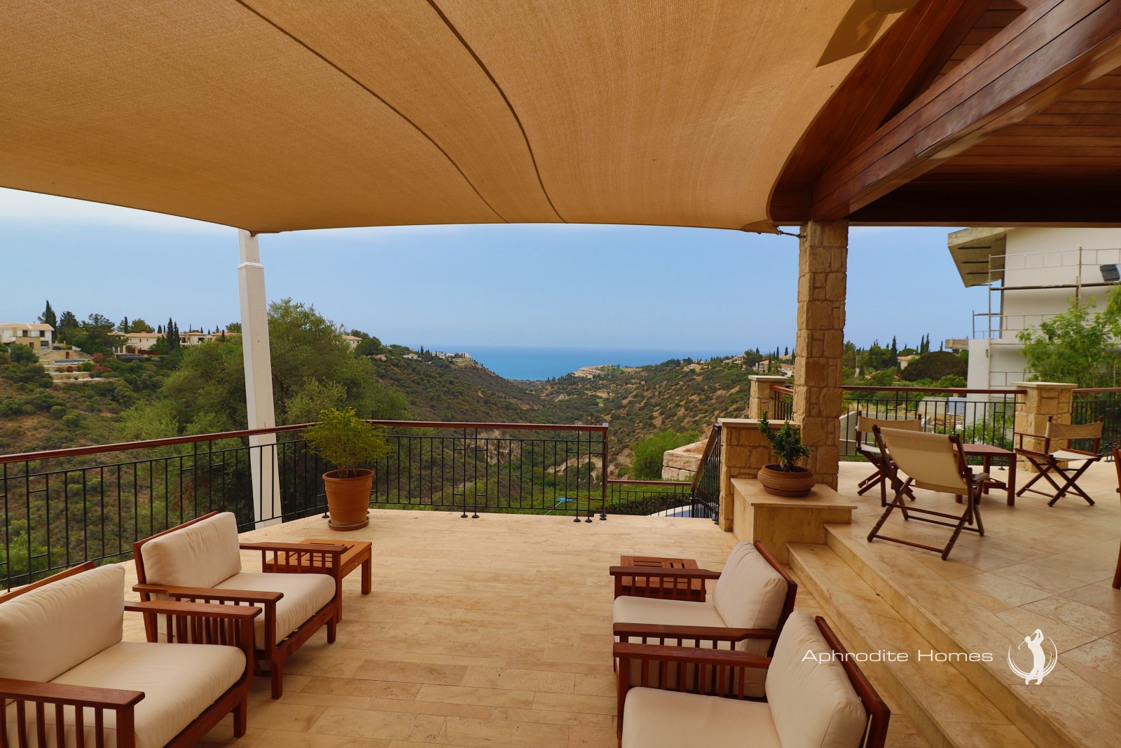 Villa For Sale  in  Aphrodite Hills