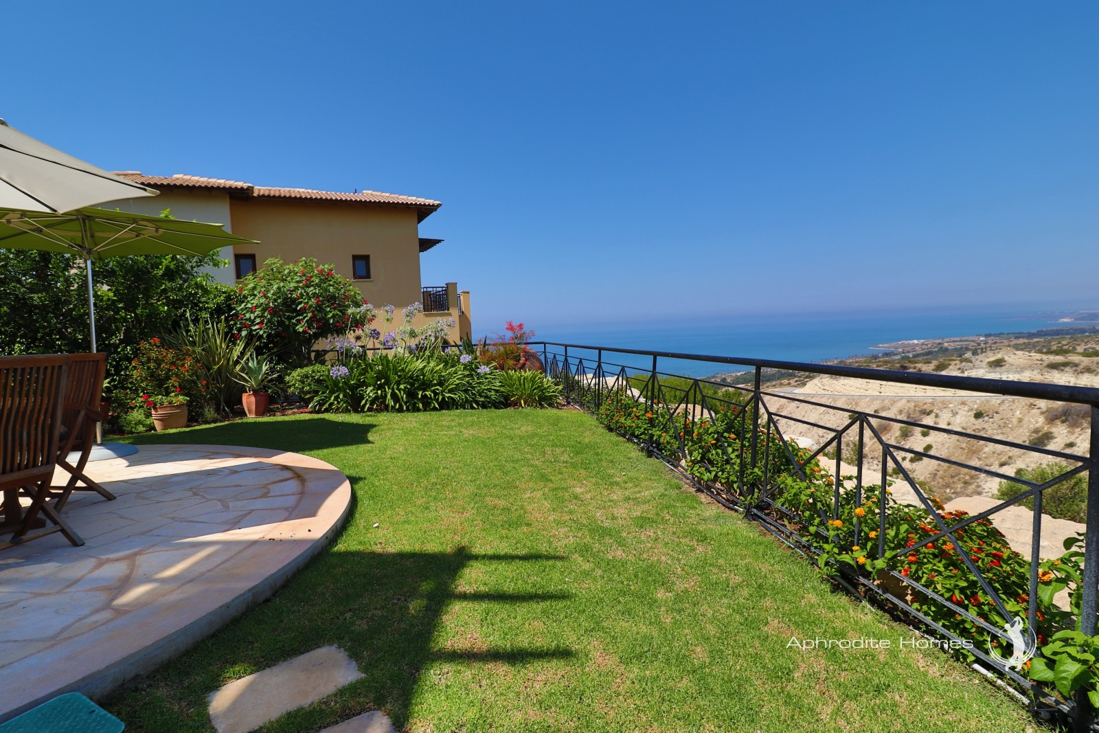 Apartment For Sale  in  Aphrodite Hills - Theseus