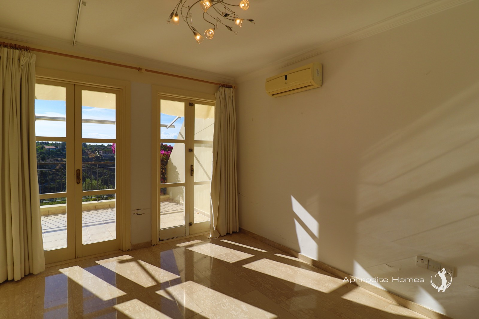 Junior Villa For Sale  in  Aphrodite Hills - Adonis