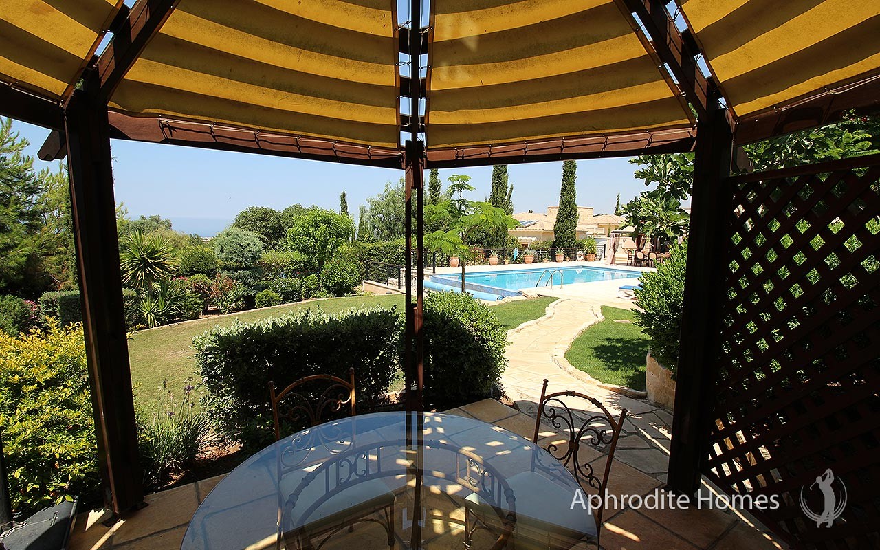 AH210V-4-Bed Luxury Detached Villa