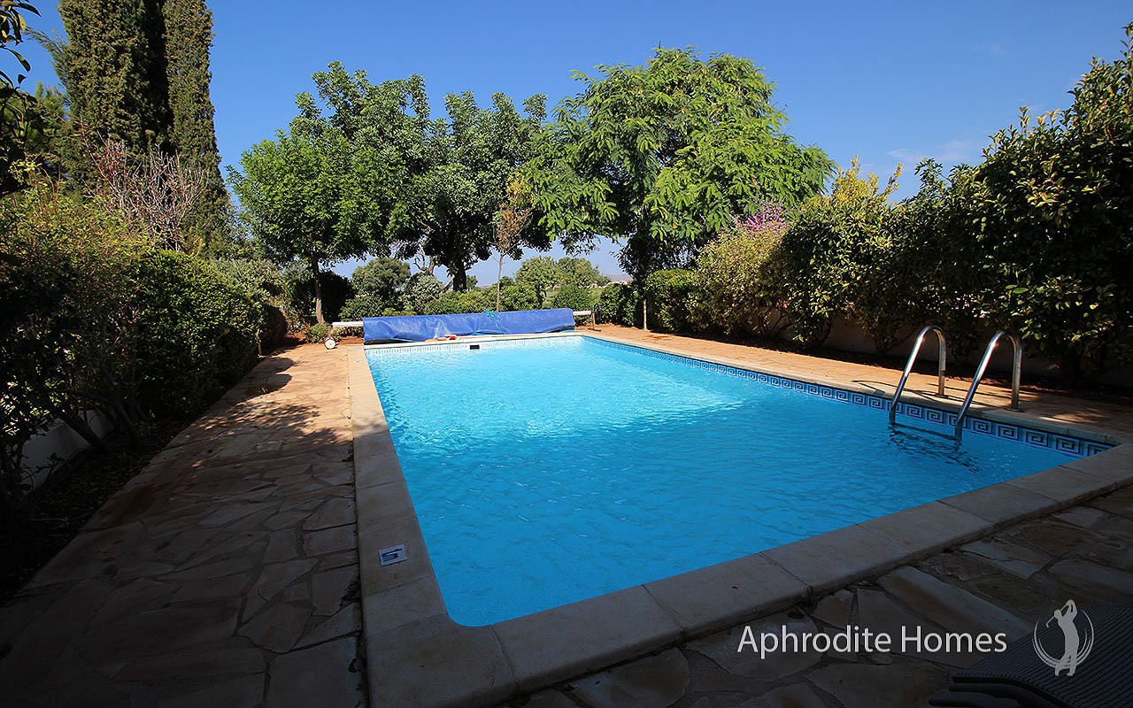 AH211P-2-Bed Luxury Townhouse