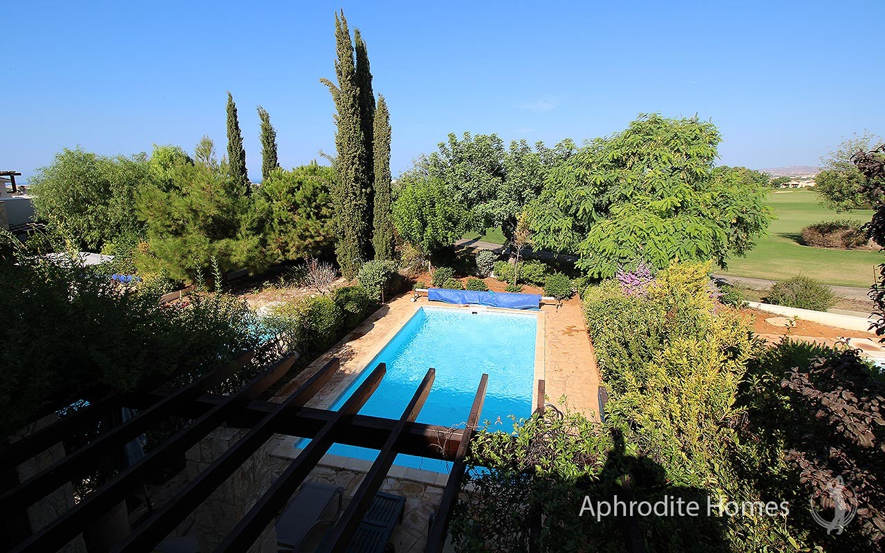 AH211P-2-Bed Luxury Townhouse