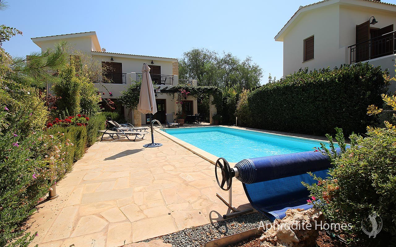 AH215P-3 Bed Luxury Townhouse