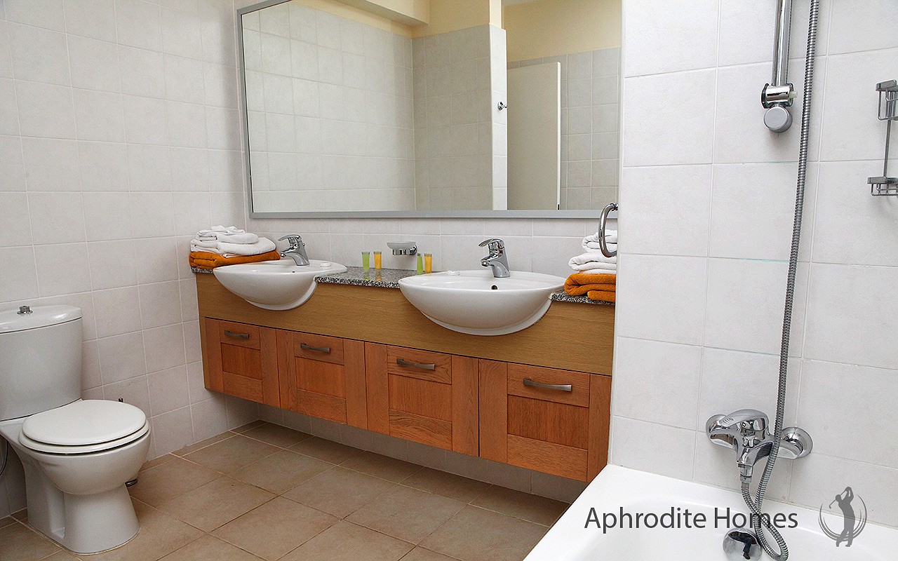 AH220P-1 Bed Luxury Apartment