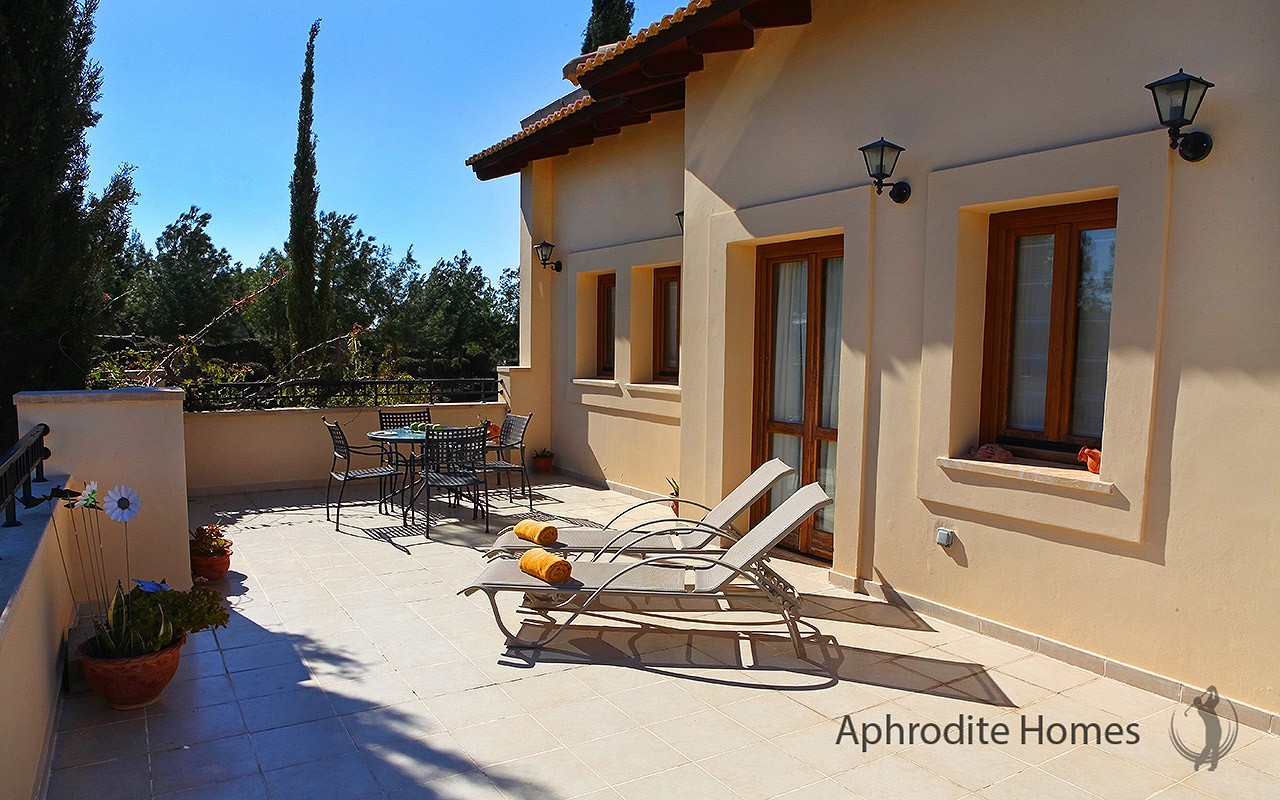 AH220P-1 Bed Luxury Apartment