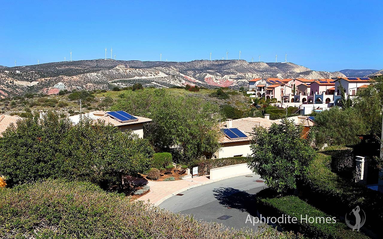 AH220P-1 Bed Luxury Apartment