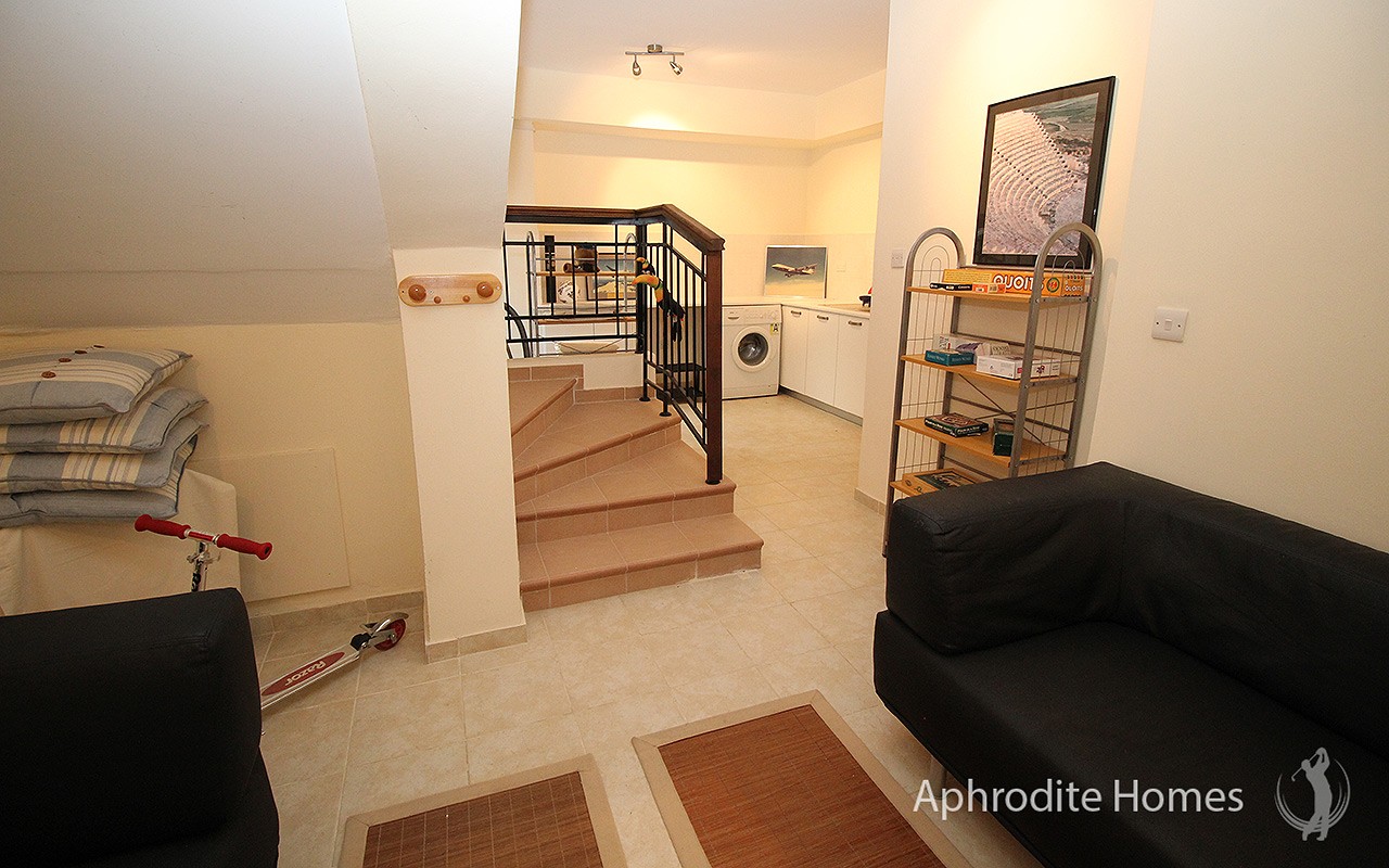 AH208P-2/3 Bed Luxury Townhouse
