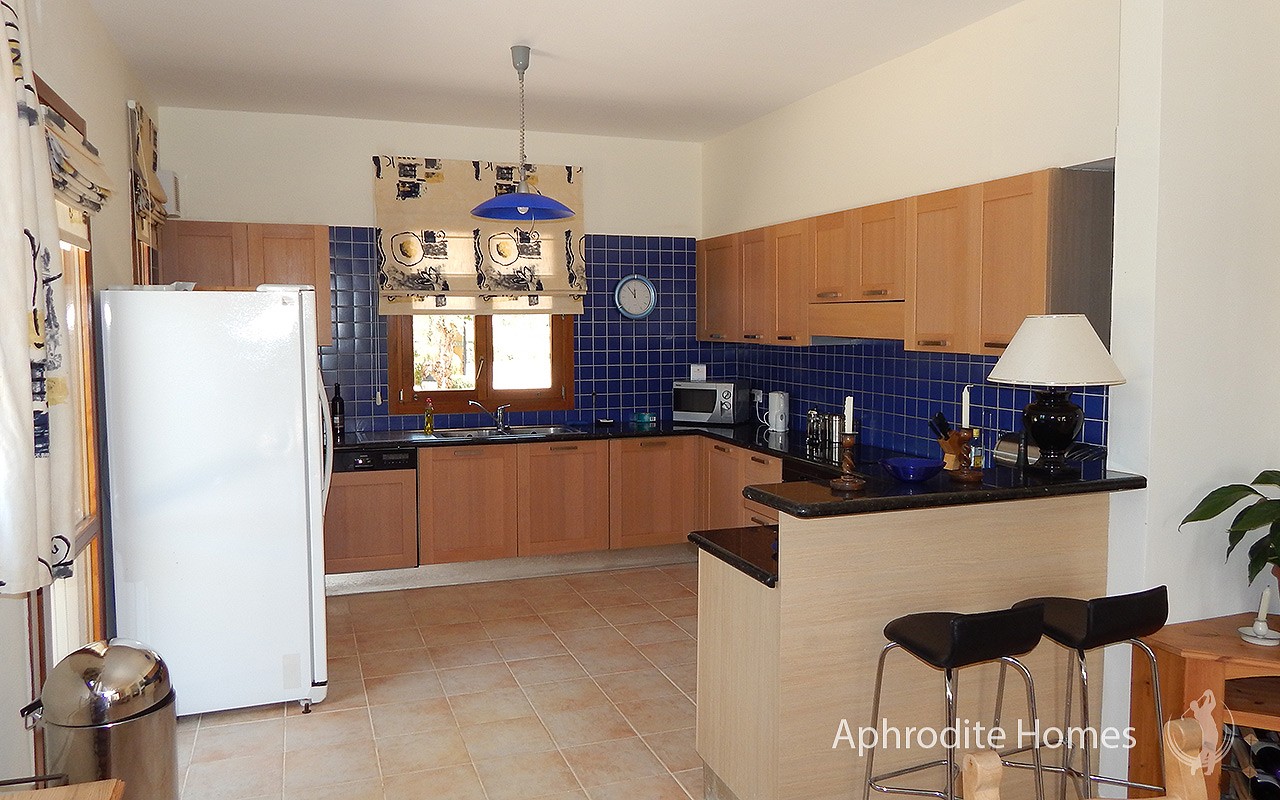 AH129V 5-Bed Luxury Villa