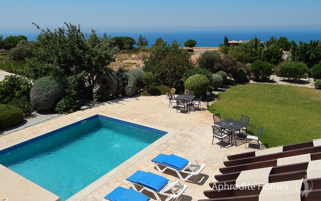 AH129V 5-Bed Luxury Villa