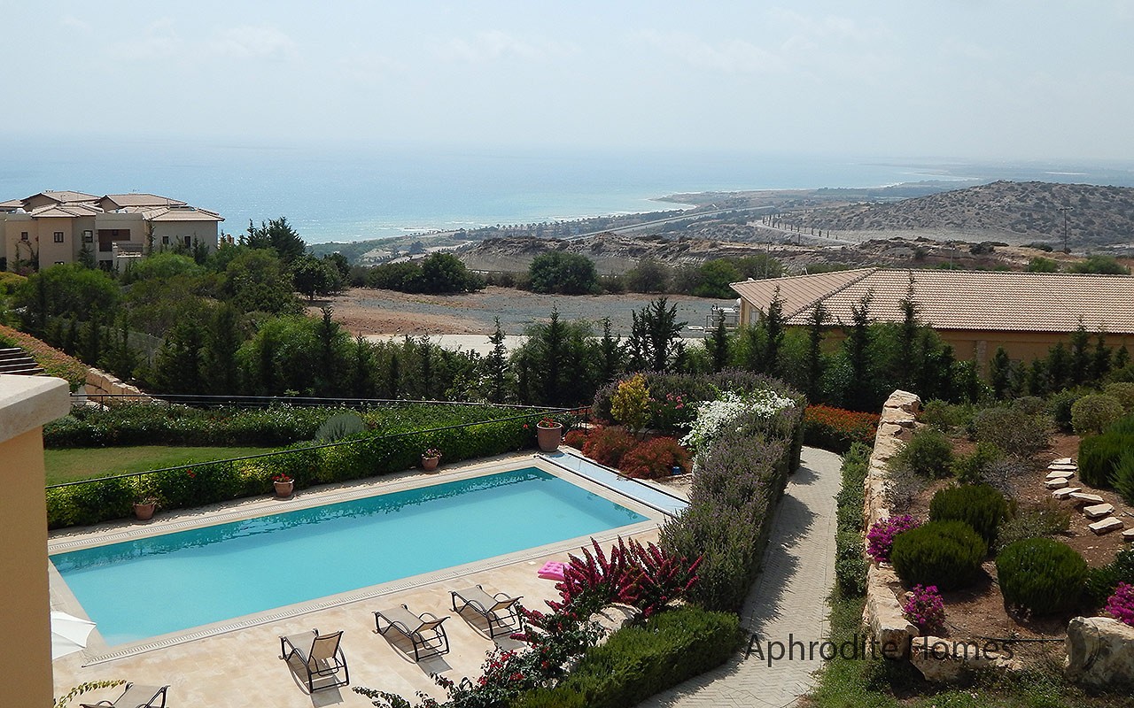 AH126P - 2-Bed Luxury Apartment