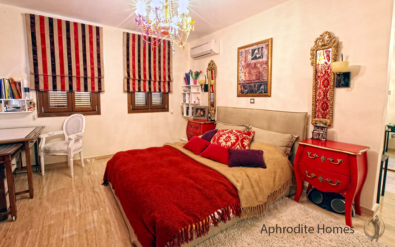 AH113V - 4-Bed Luxury Villa