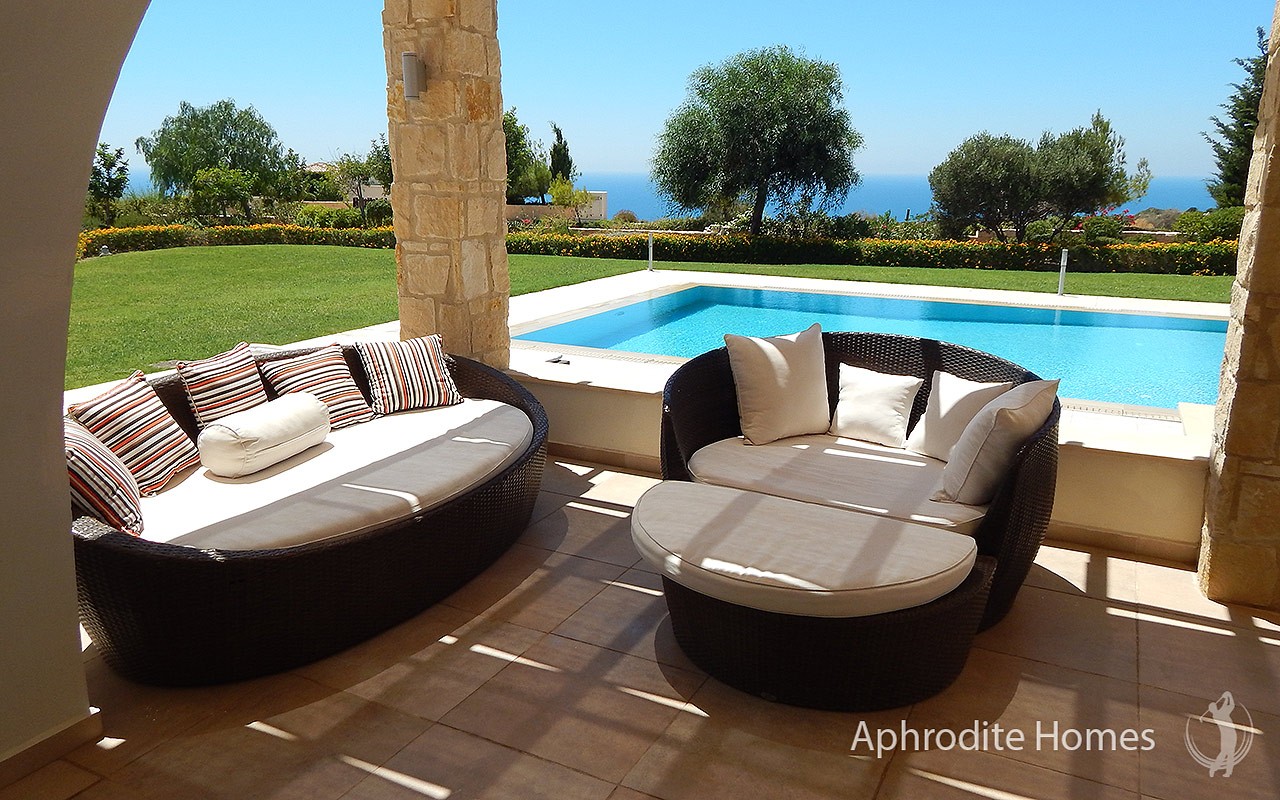 AH111V - 5-Bed Luxury Villa