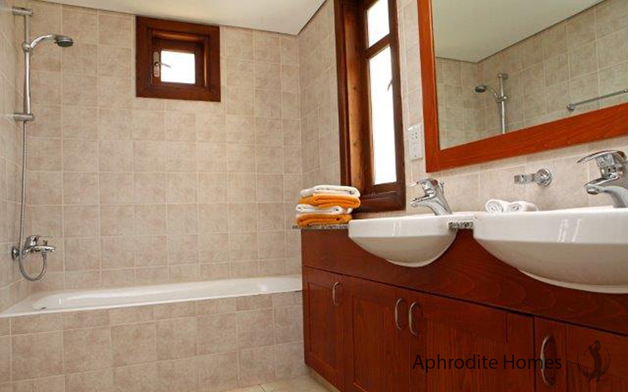 AH132P - 3-Bed Luxury Townhouse