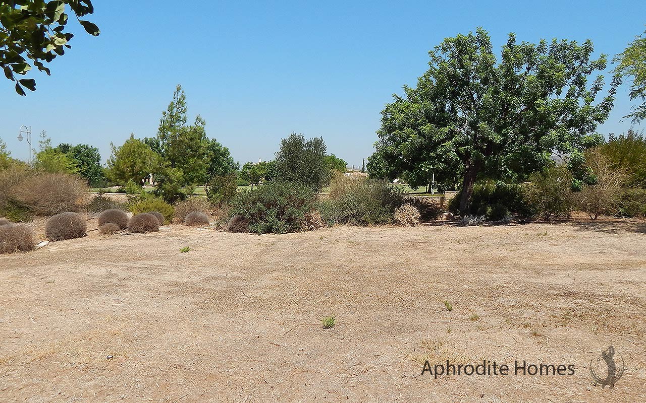 AH104V - Plot For Sale