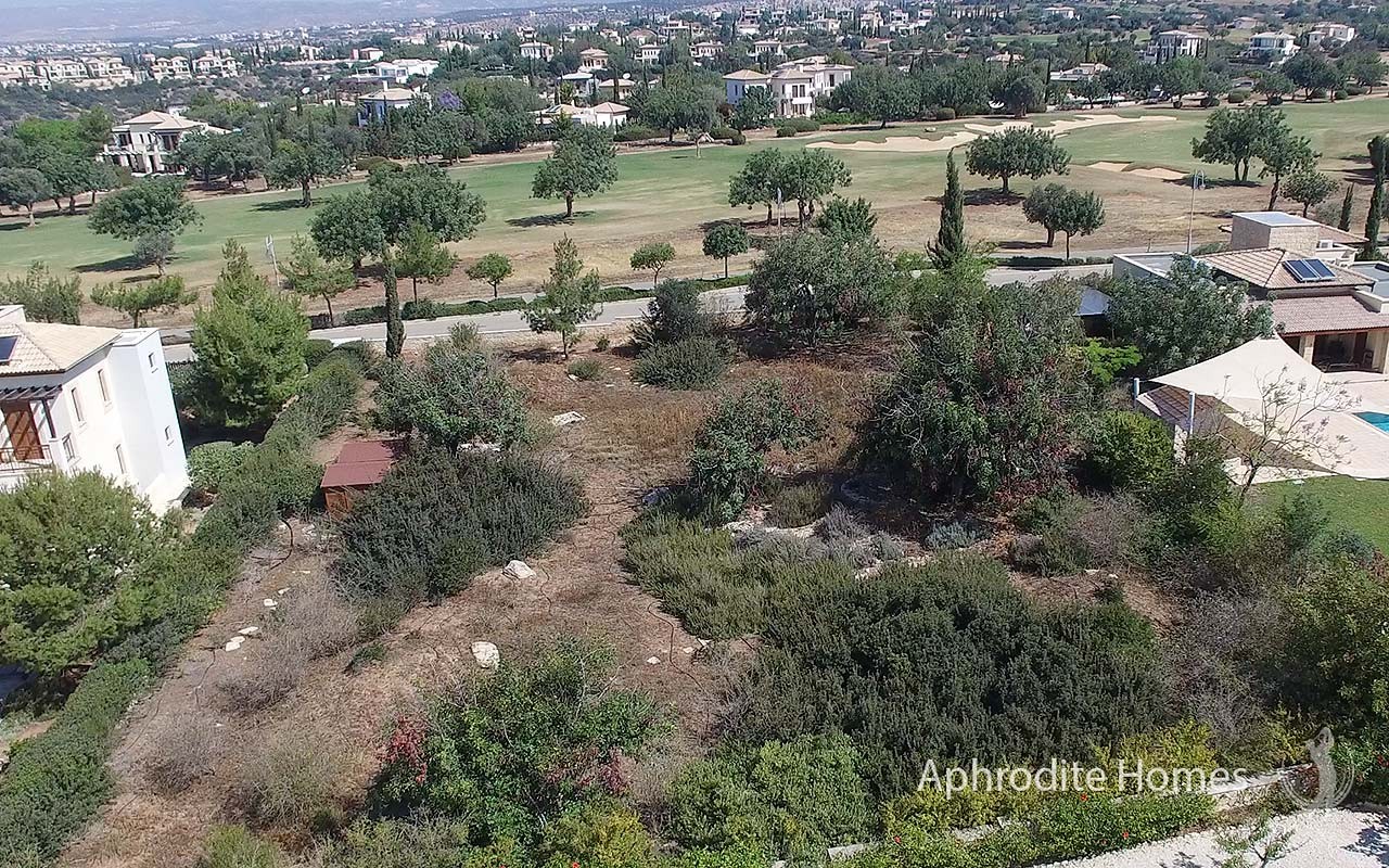 AH104V - Plot For Sale