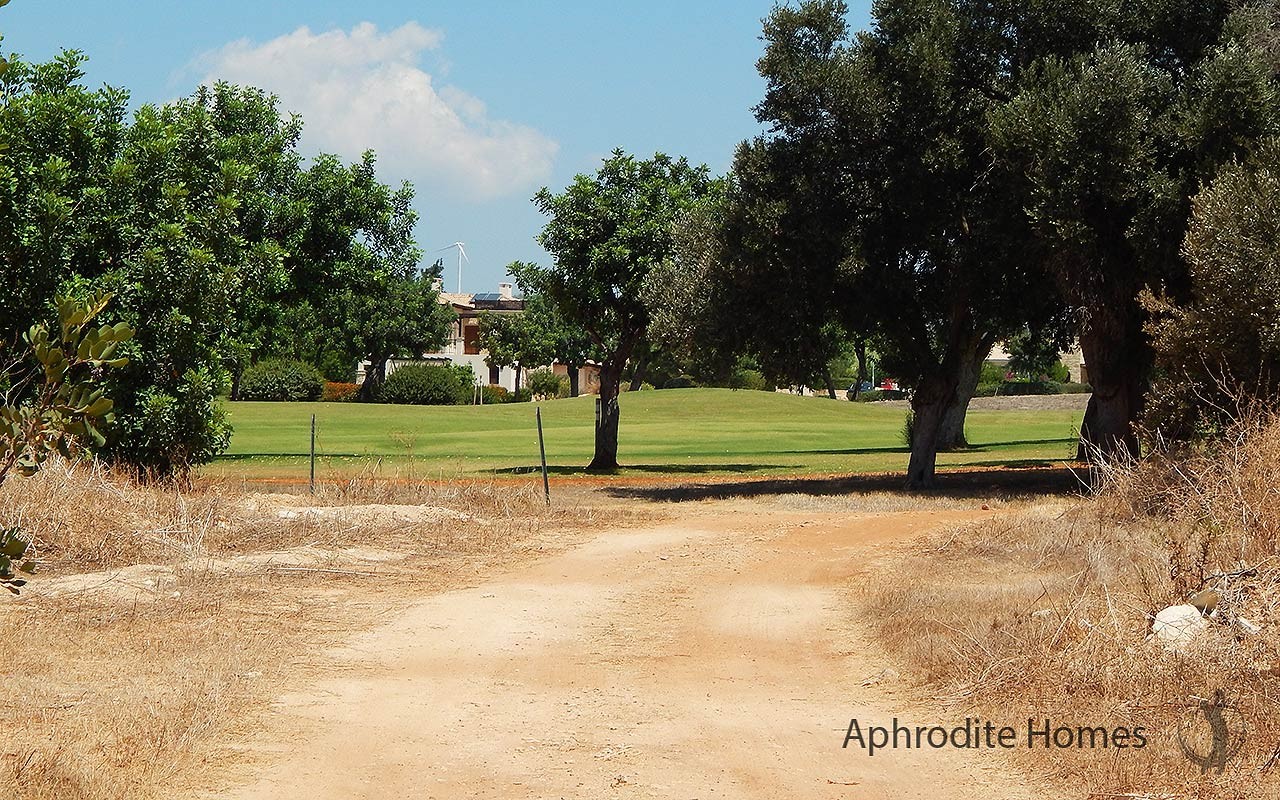 AH101V - Plot For Sale
