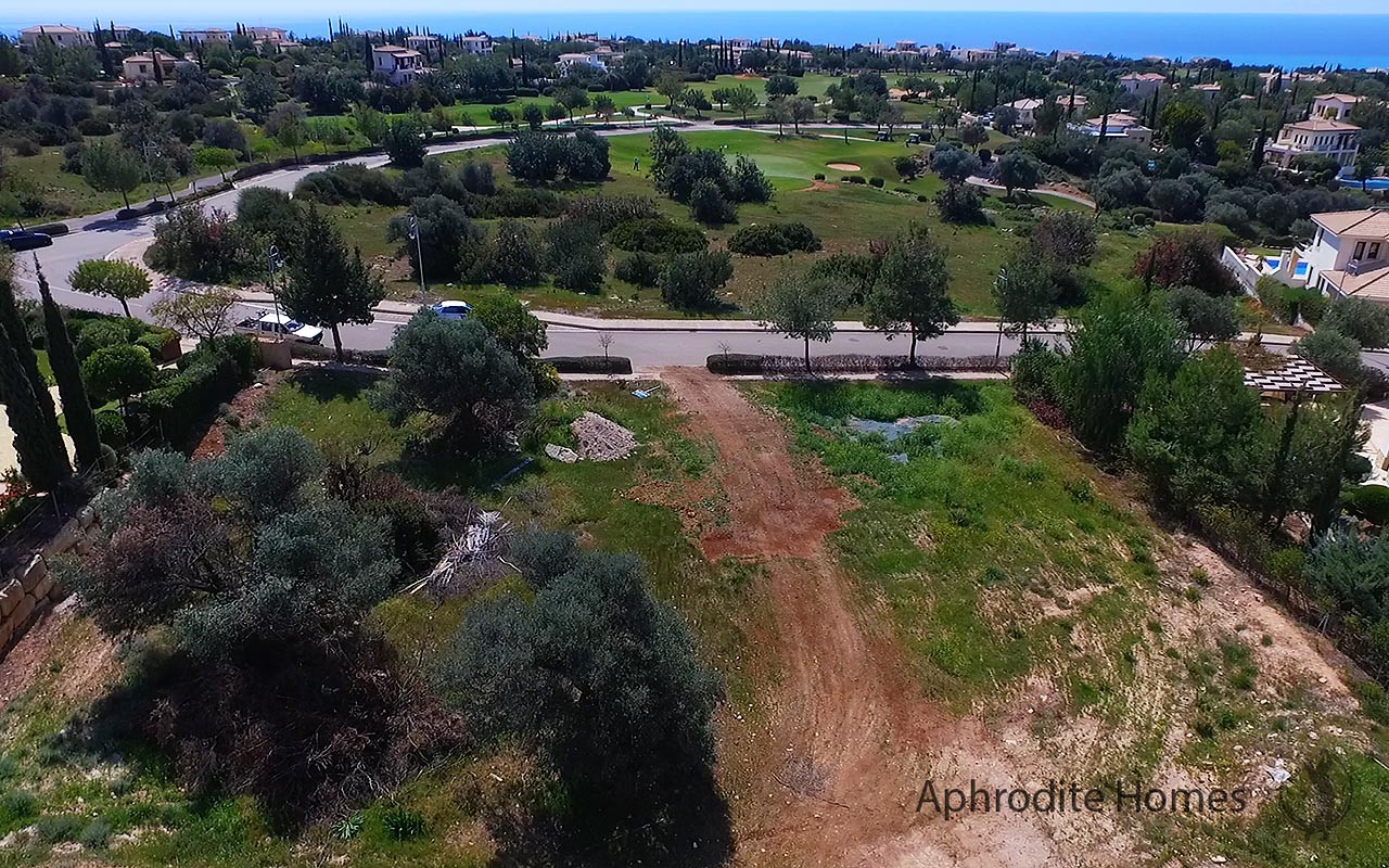 AH101V - Plot For Sale
