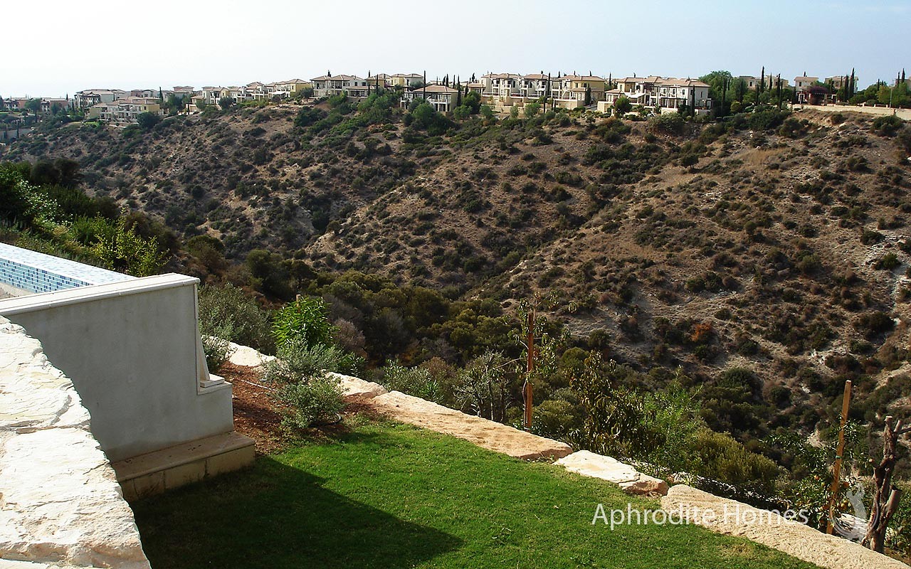 AH128V - 5-Bed Luxury Villa