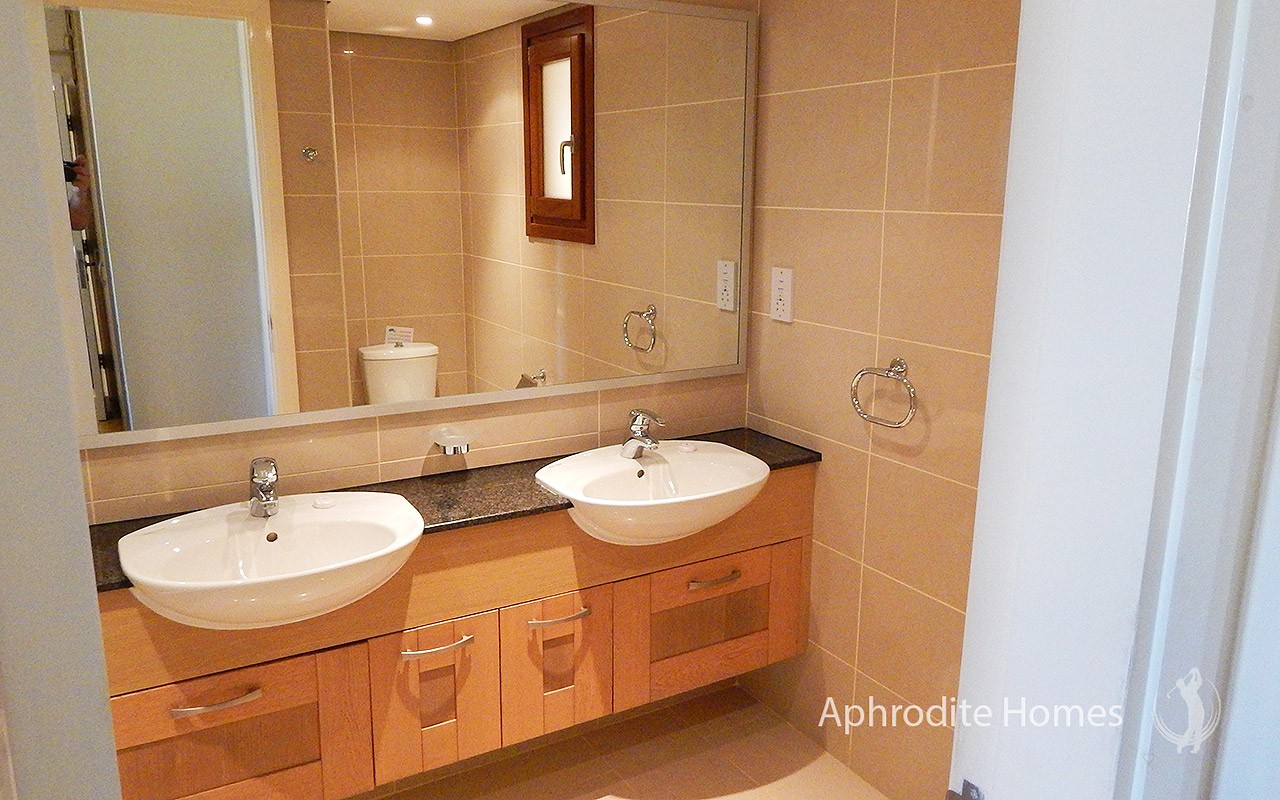 AH143P - 3-Bed Luxury Apartment