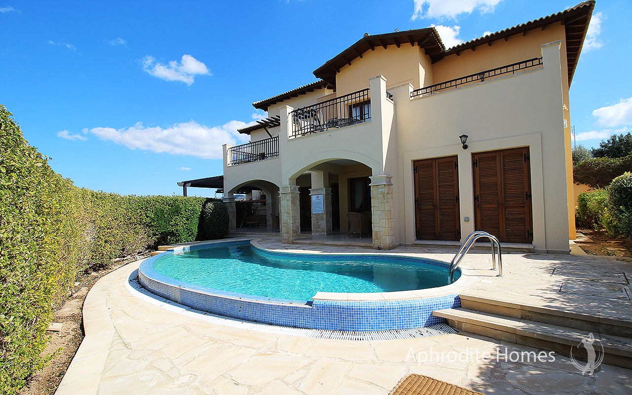 AH143P - 3-Bed Luxury Apartment