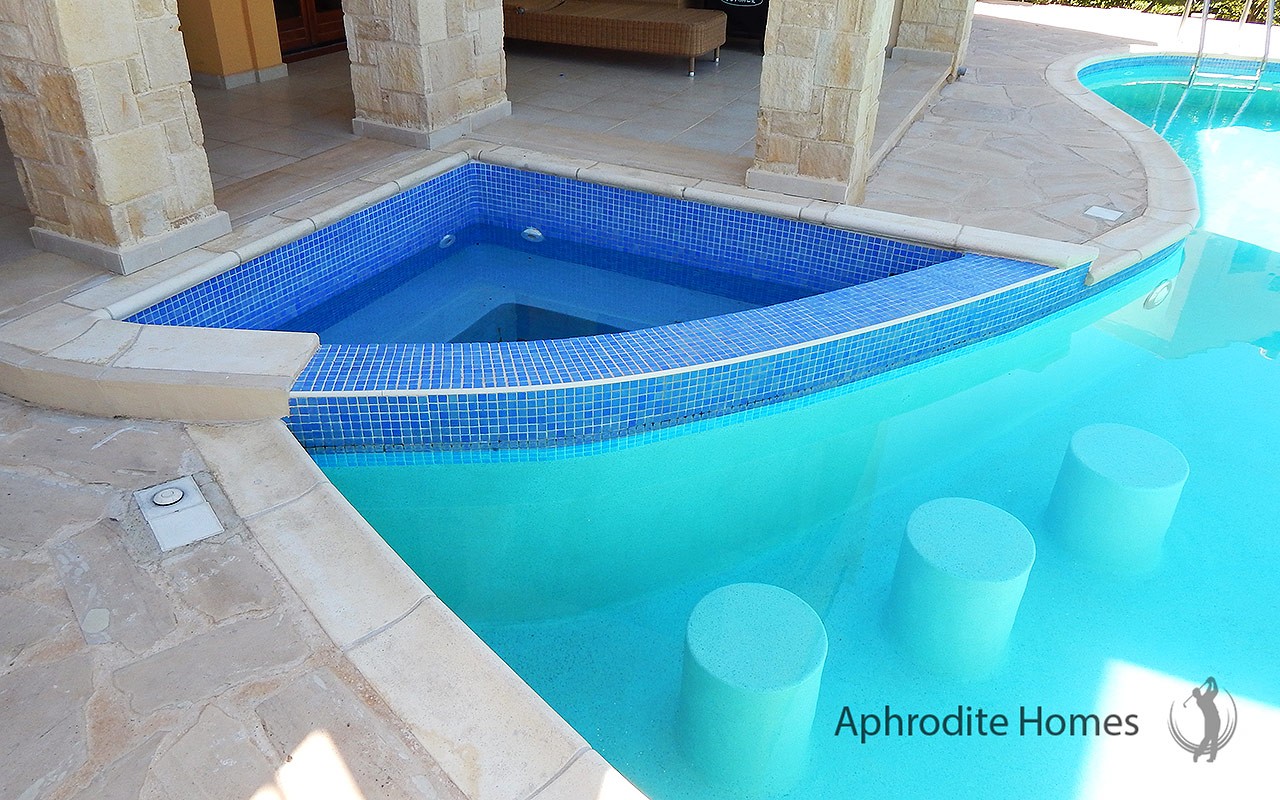 AH143P - 3-Bed Luxury Apartment