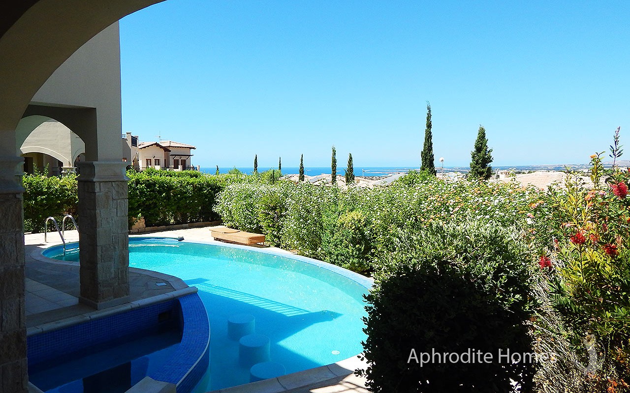 AH143P - 3-Bed Luxury Apartment