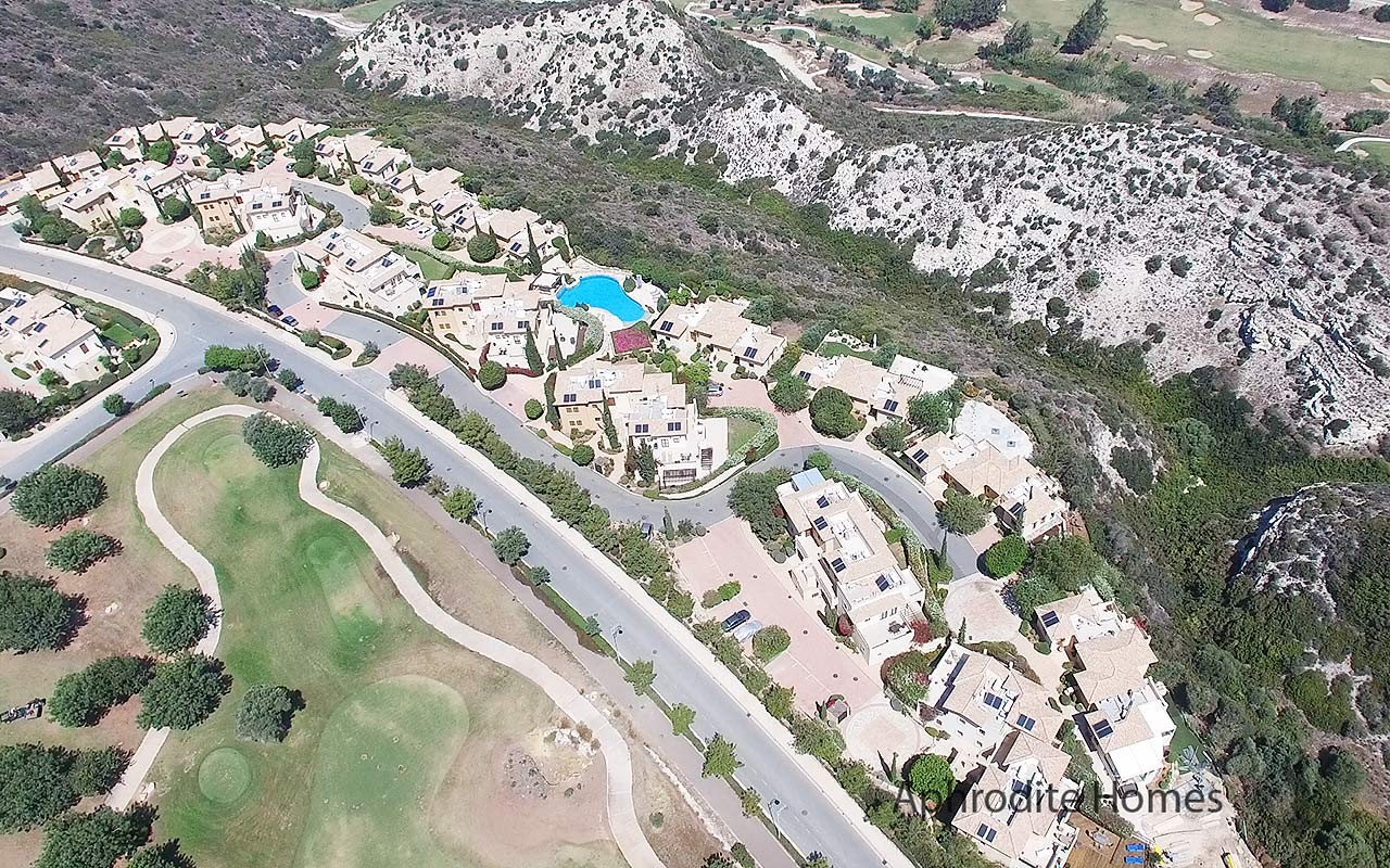 AH143P - 3-Bed Luxury Apartment