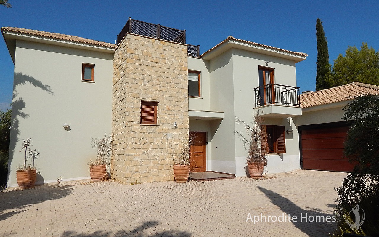 AH124V - 4-Bed Luxury Villa