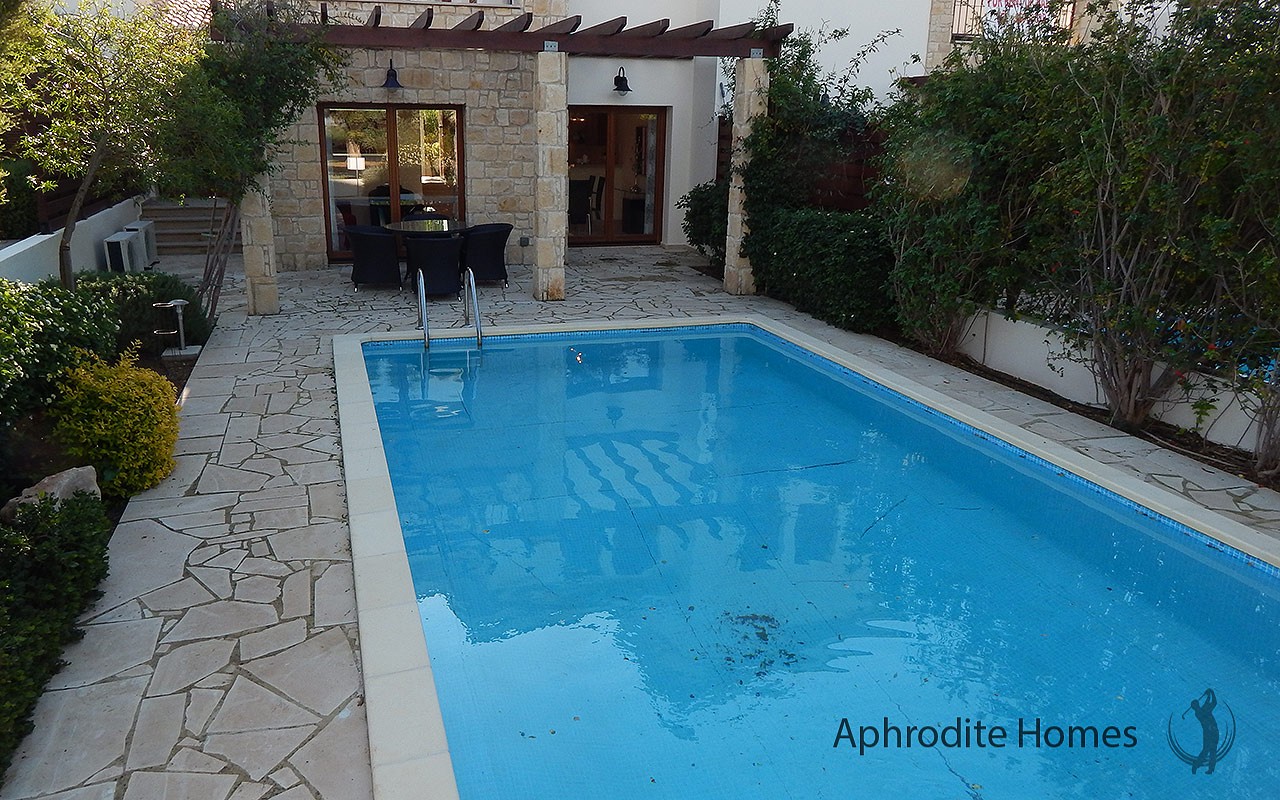 AH158P - 2-Bed Luxury Townhouse