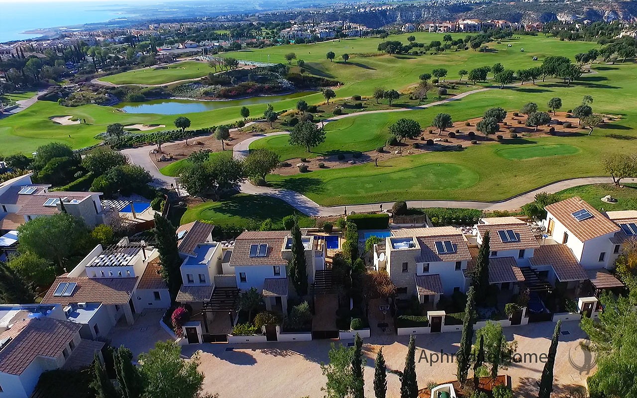 AH158P - 2-Bed Luxury Townhouse