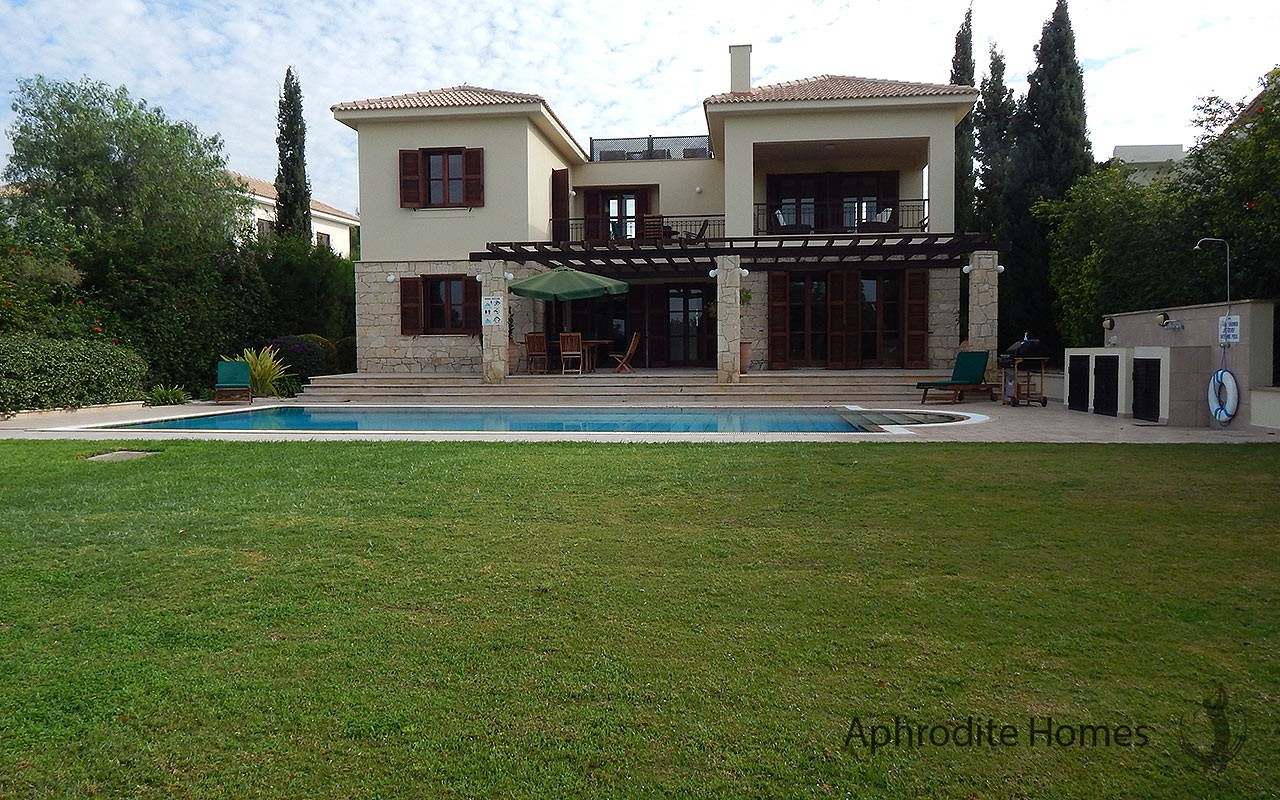 AH156V - 3-Bed Luxury Villa