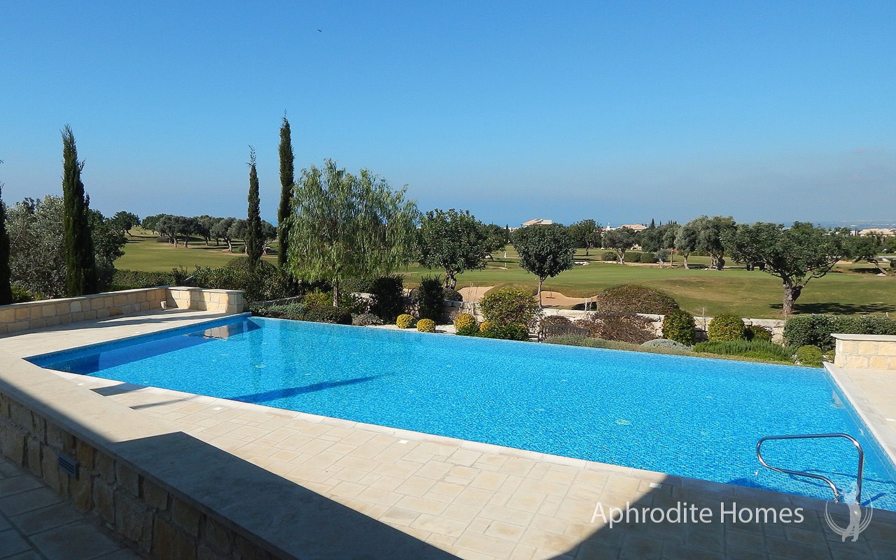 AH161V - 5-Bed Super Luxury Villa