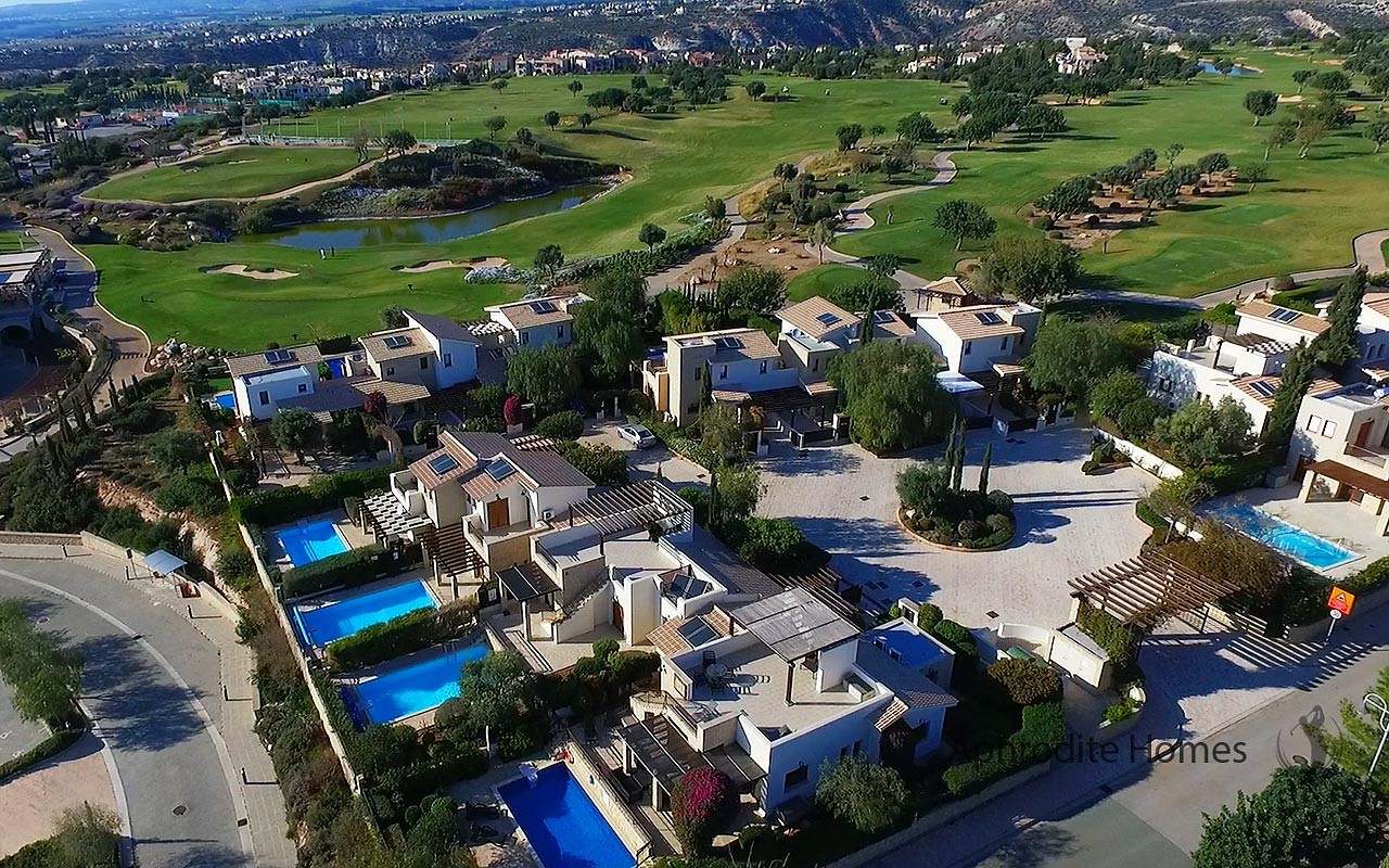 AH177P - 2-Bed Luxury Townhouse