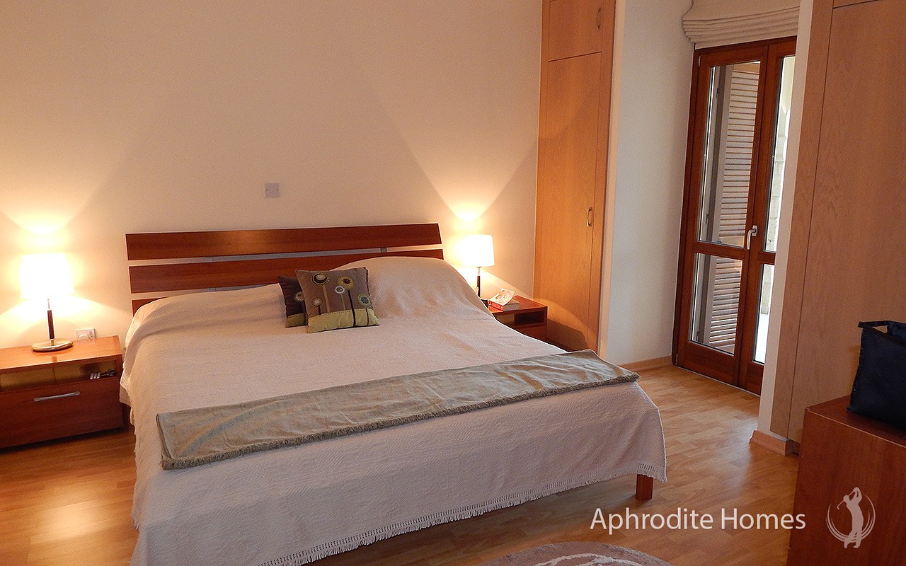 AH168P - 3/4-Bed Luxury Townhouse