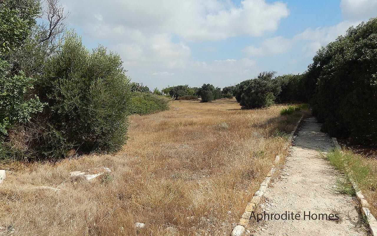 AH180V - Luxury Plot Aphrodite Hills