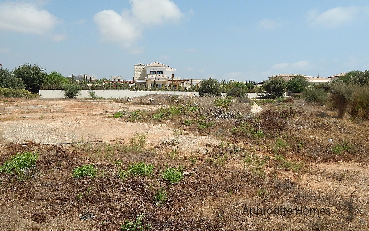 AH187V - Plot of Land