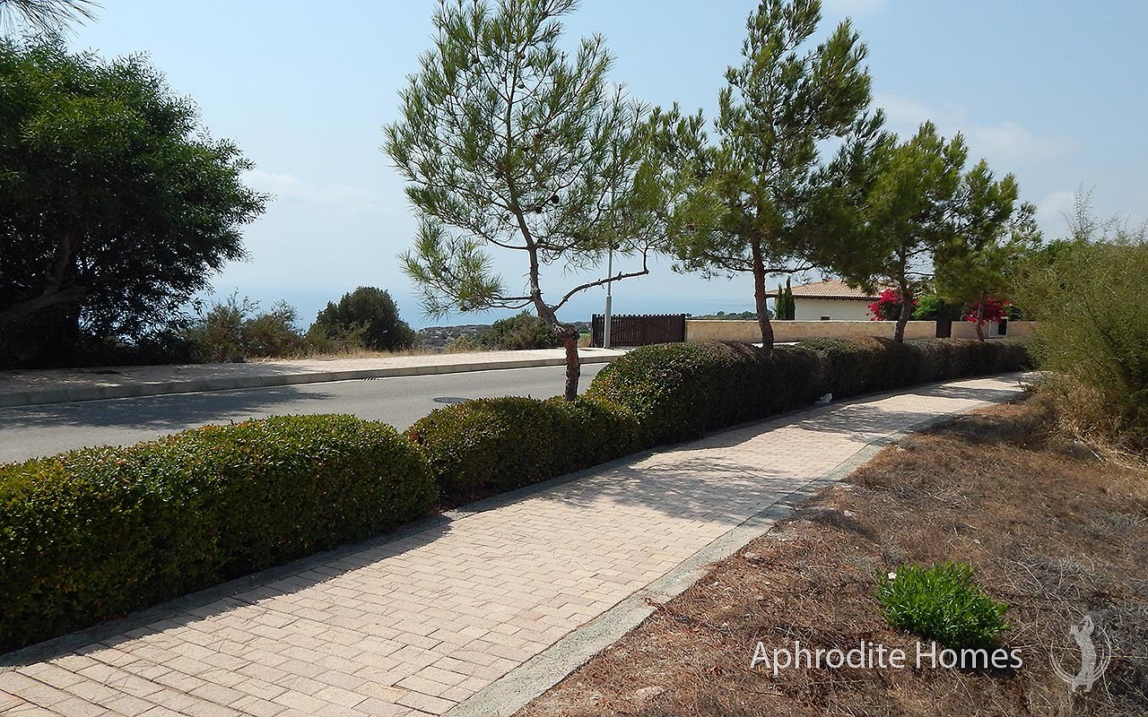 AH187V - Plot of Land