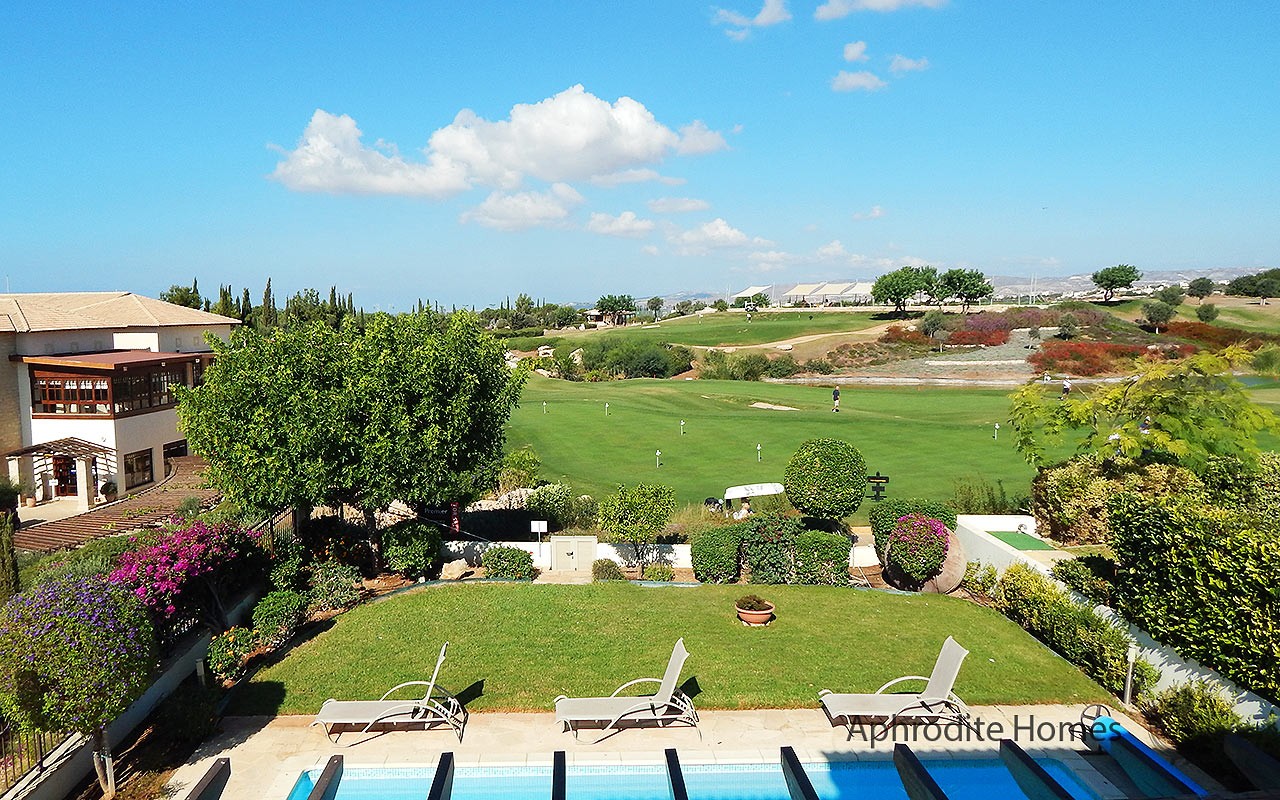 AH196P-3-Bed Luxury Townhouse