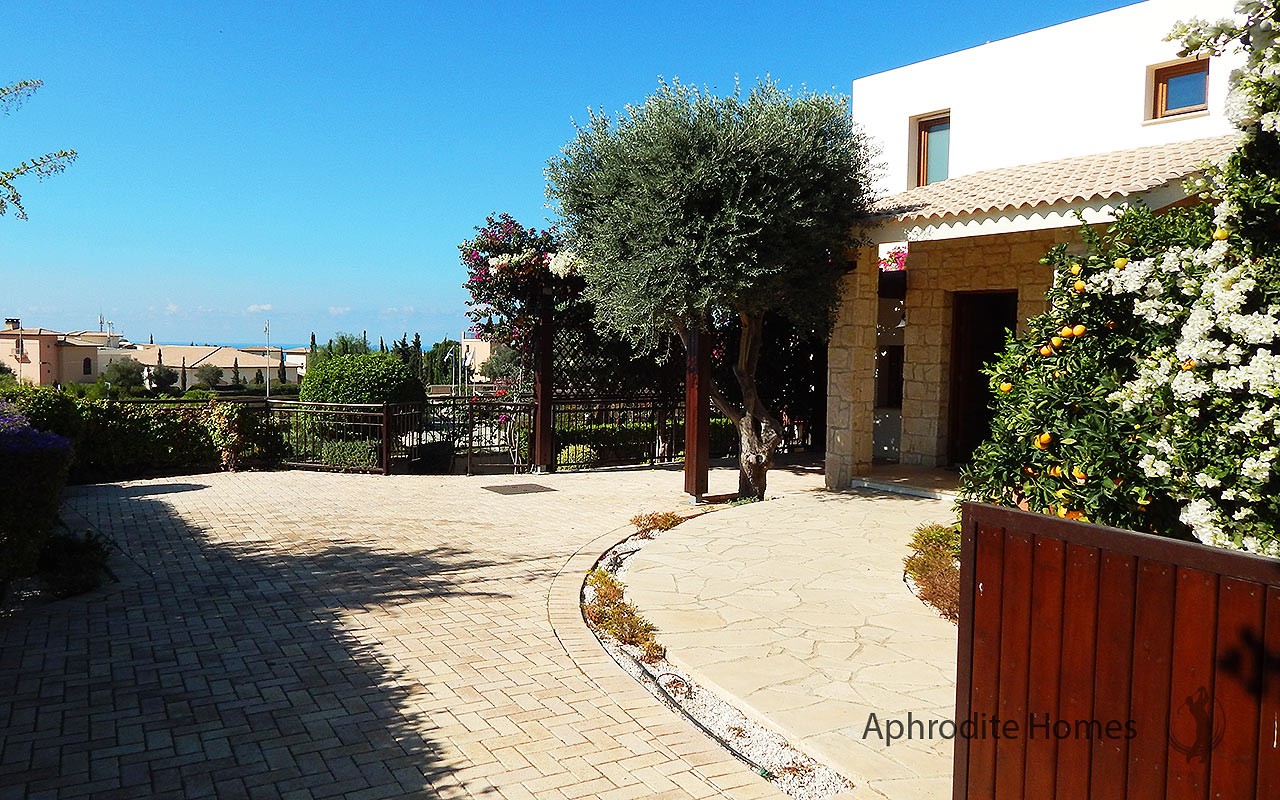 AH196P-3-Bed Luxury Townhouse