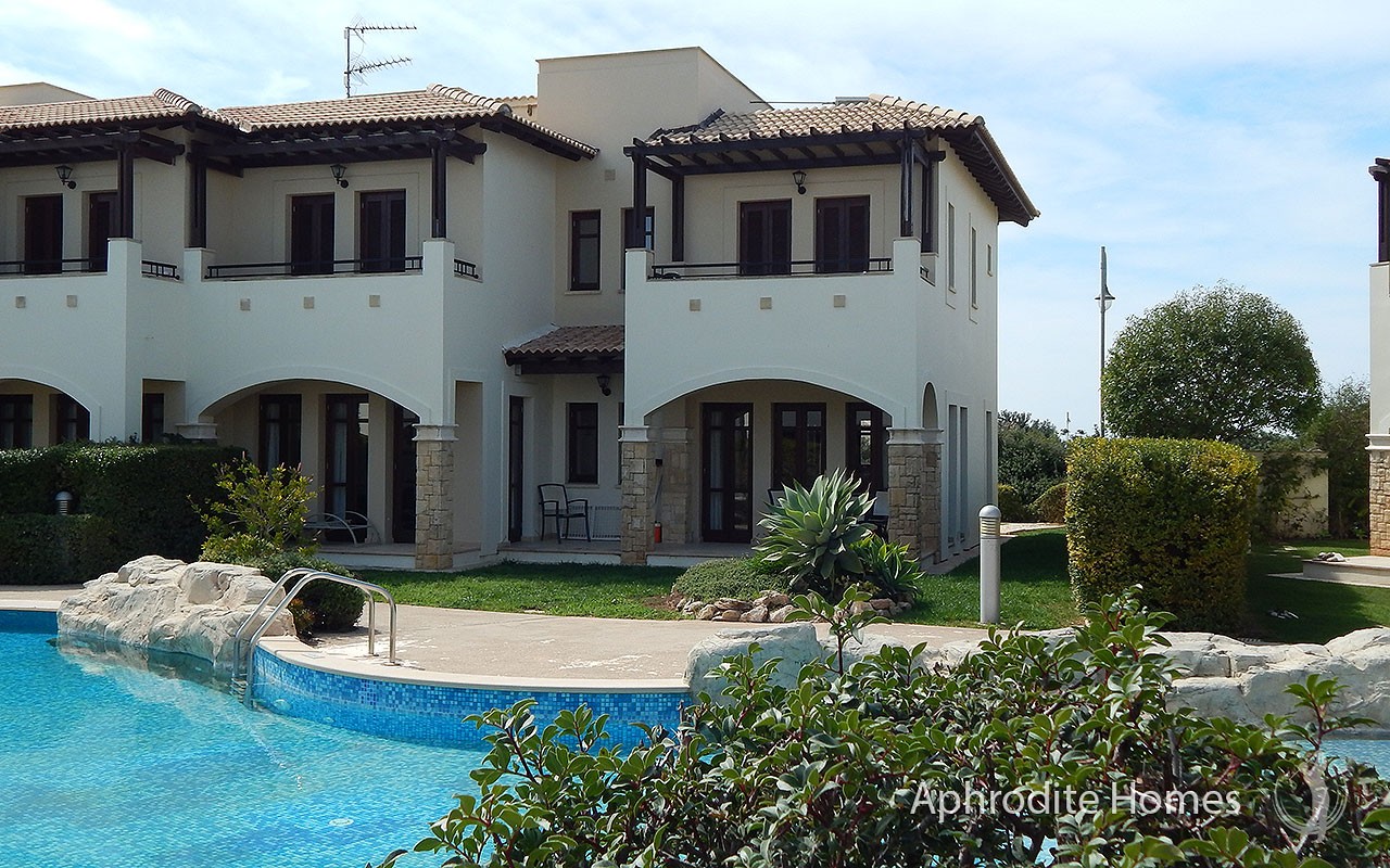 AH203P - 2-Bed Luxury Townhouse
