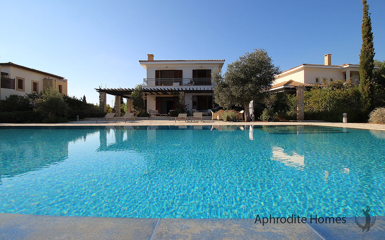 AH222V - 3-Bed Luxury Villa