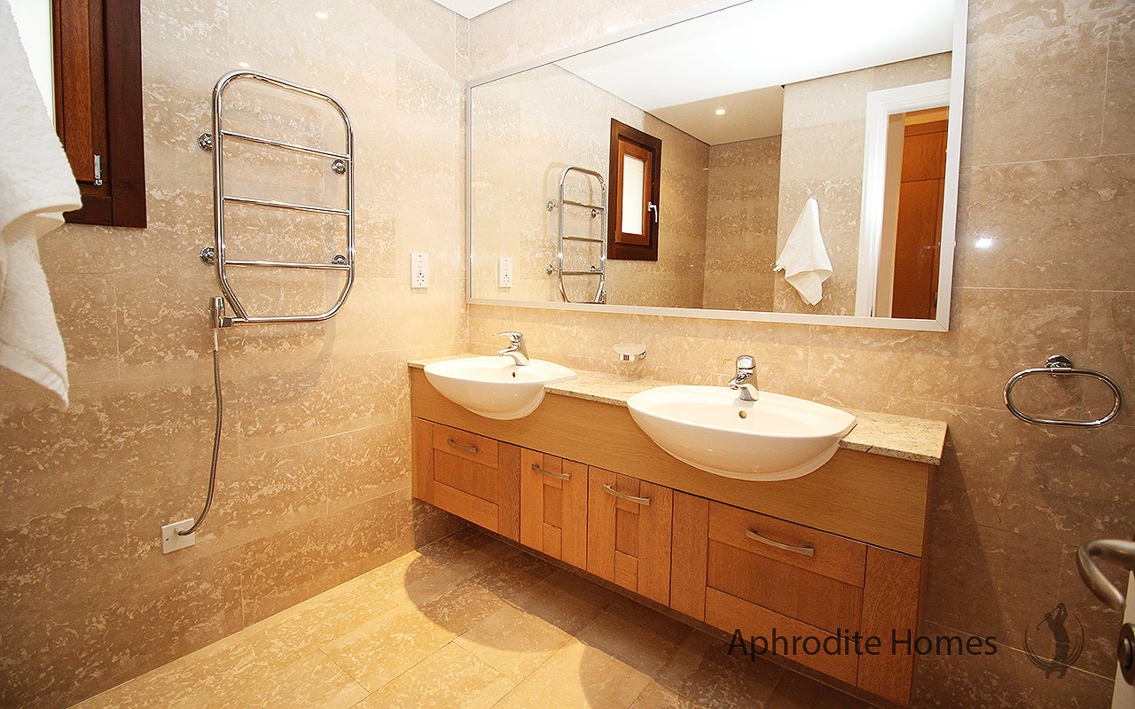 AH231P - 2-Bed Luxury Apartment