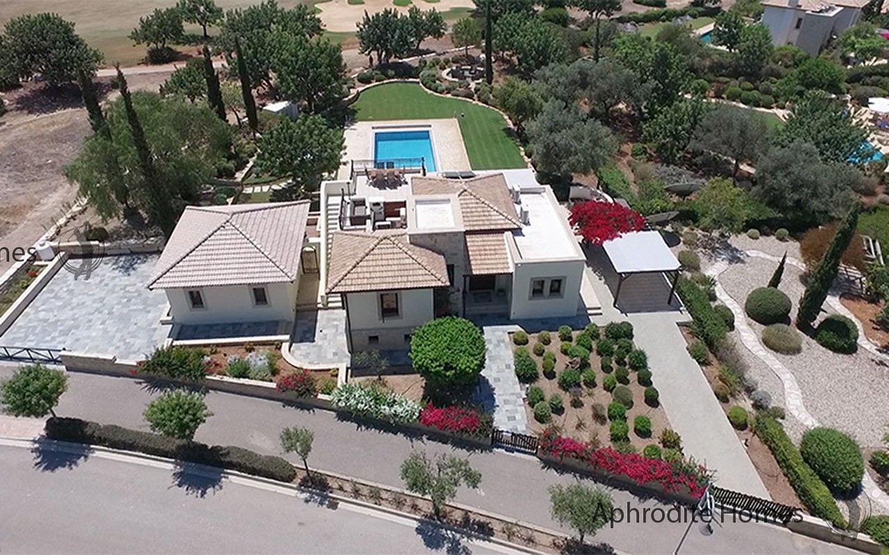 AH238V-4-Bed Luxury Detached Villa