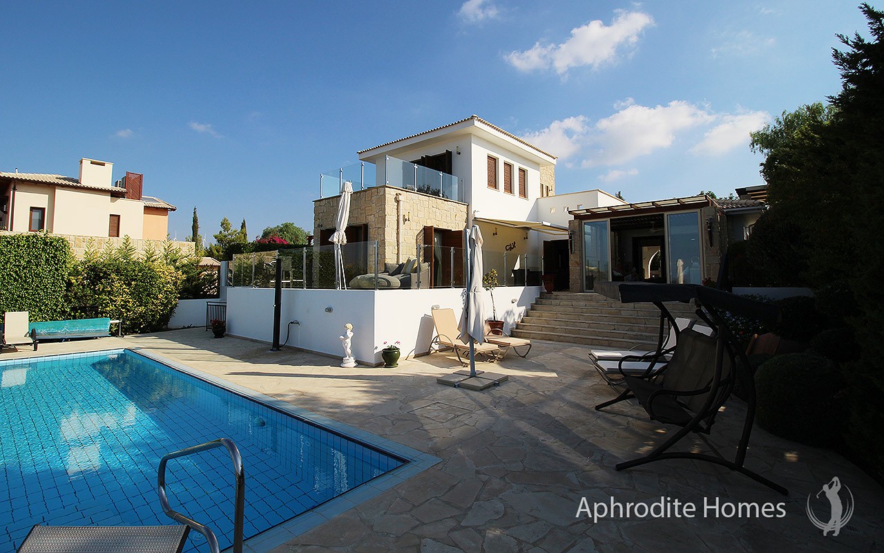 AH241V-3-Bed Luxury Detached Villa