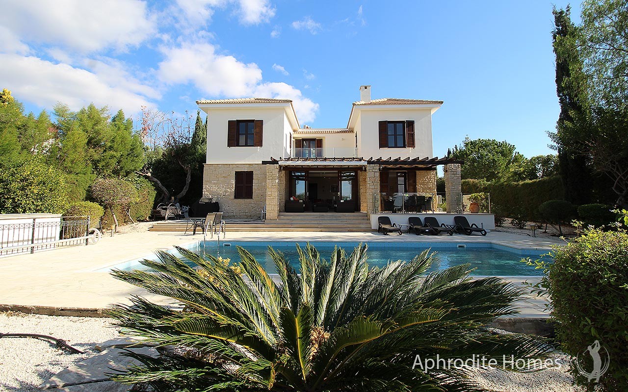 AH245V - 4-Bed Luxury Detached Villa